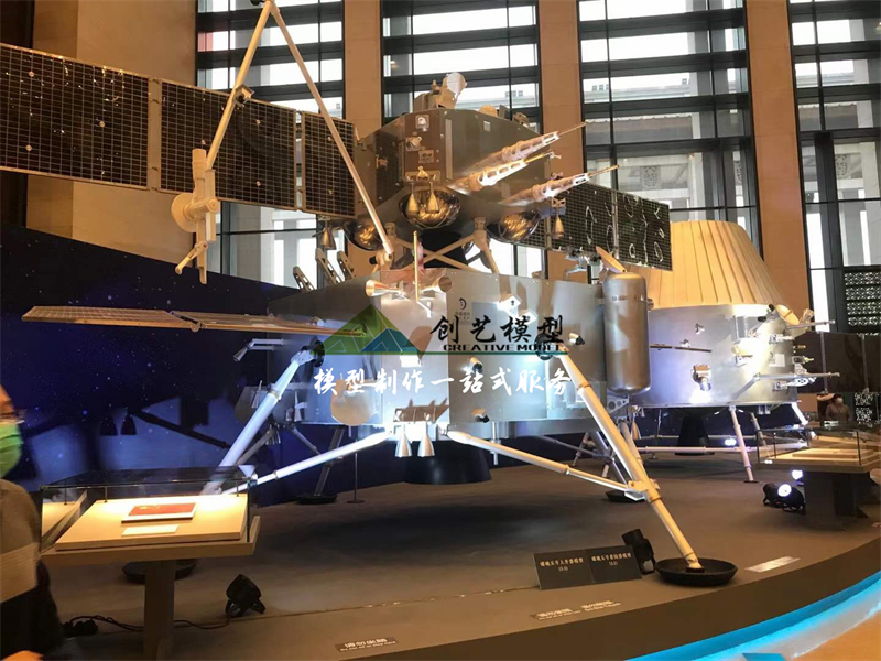 嫦娥五号上升器、着陆器模型