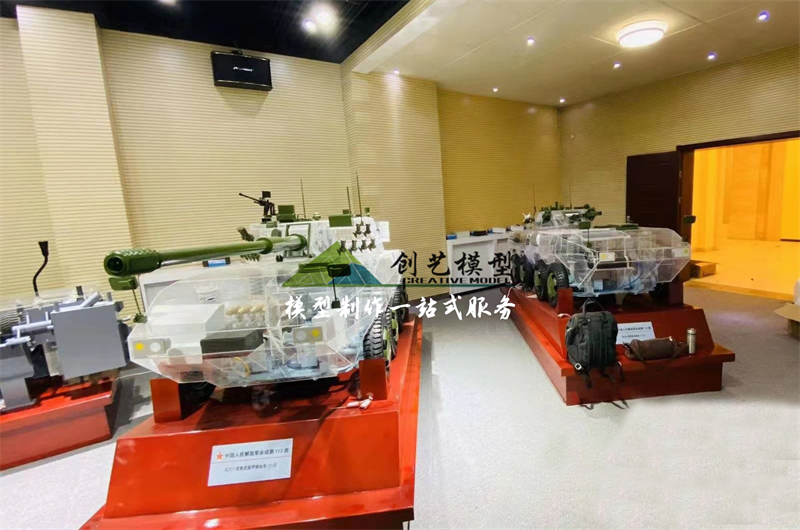 突击车剖面结构模型